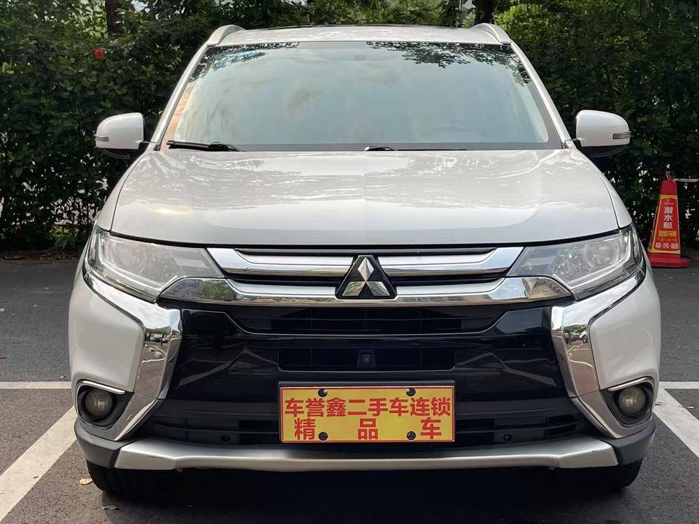 Mitsubishi Outlander 2017 модификация 2.0L 2WD Honor Edition 5 seat