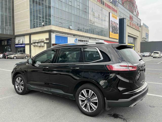 Ford Edge 2021 PLUS EcoBoost 245 2WD Platinum 5-seater – фото 4