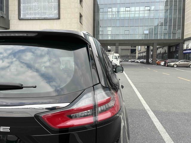 Ford Edge 2021 PLUS EcoBoost 245 2WD Platinum 5-seater – фото 6