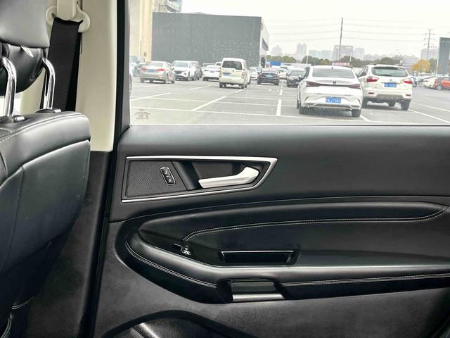 Ford Edge 2021 PLUS EcoBoost 245 2WD Platinum 5-seater – фото 8