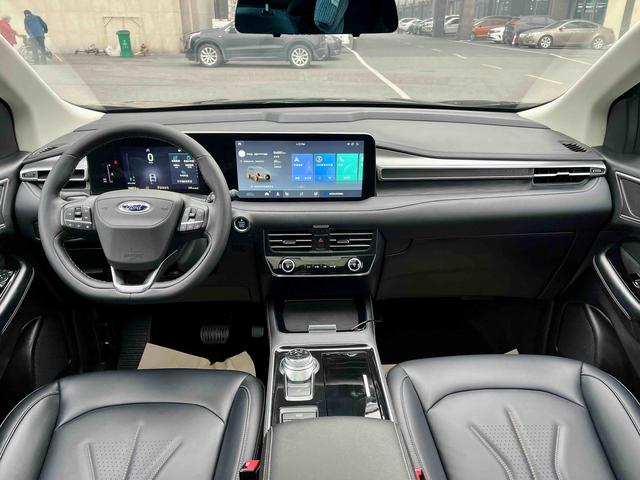 Ford Edge 2021 PLUS EcoBoost 245 2WD Platinum 5-seater – фото 16