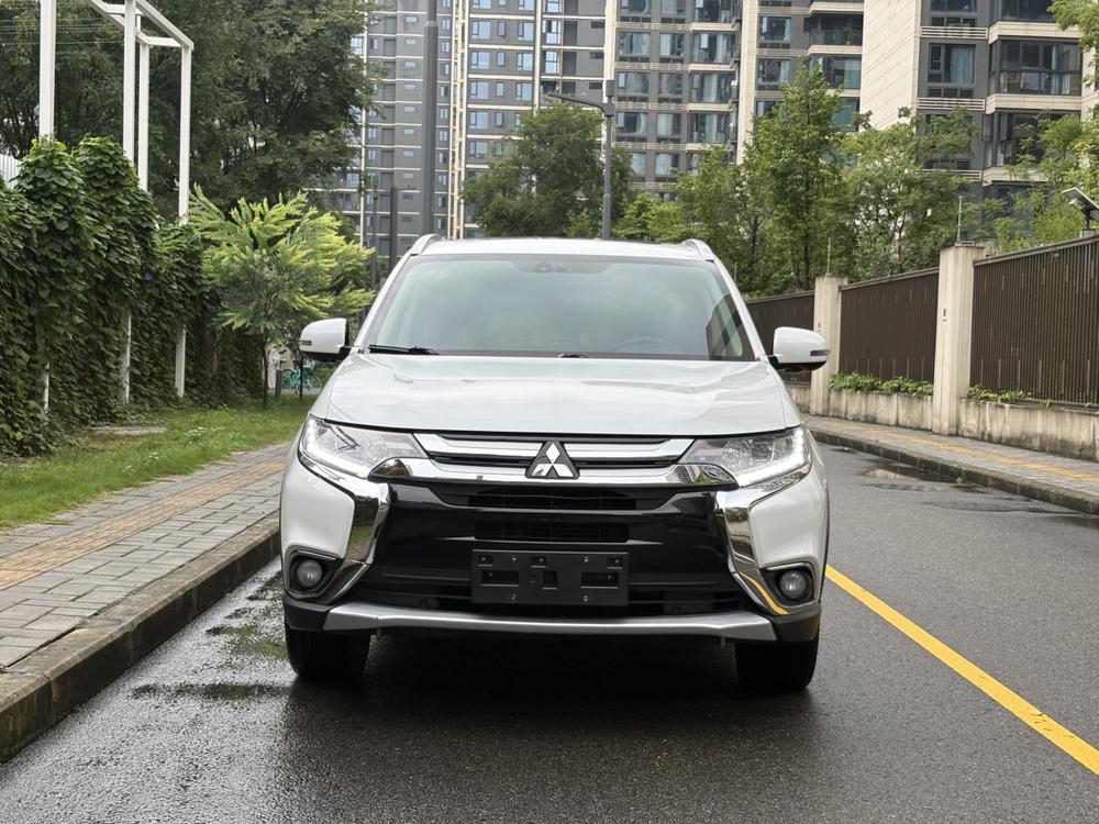 Mitsubishi Outlander 2018 2.4L AWD Elite 5-Seater