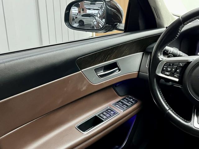 Jaguar XFL 2018 XFL 2.0T 250PS Luxury – фото 9