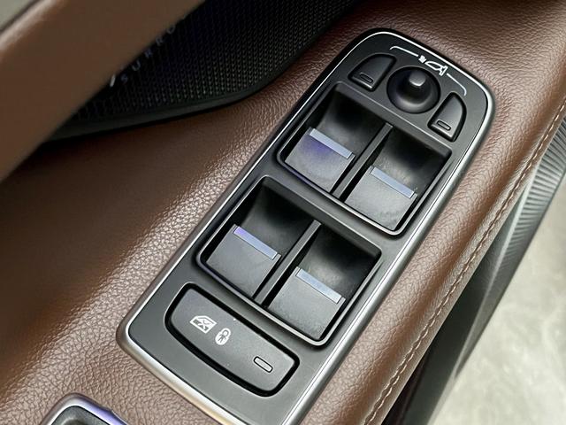 Jaguar XFL 2018 XFL 2.0T 250PS Luxury – фото 10
