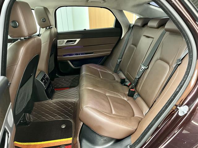 Jaguar XFL 2018 XFL 2.0T 250PS Luxury – фото 14