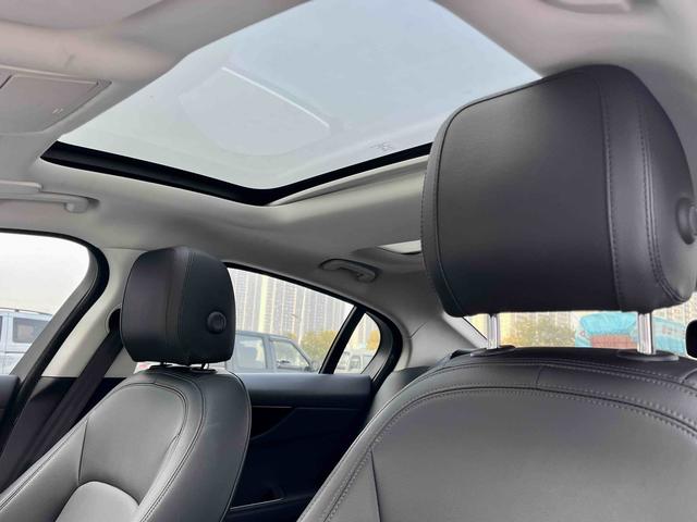 Jaguar XEL 2021 2.0T 200PS R-DYNAMIC Youth Sport – фото 10