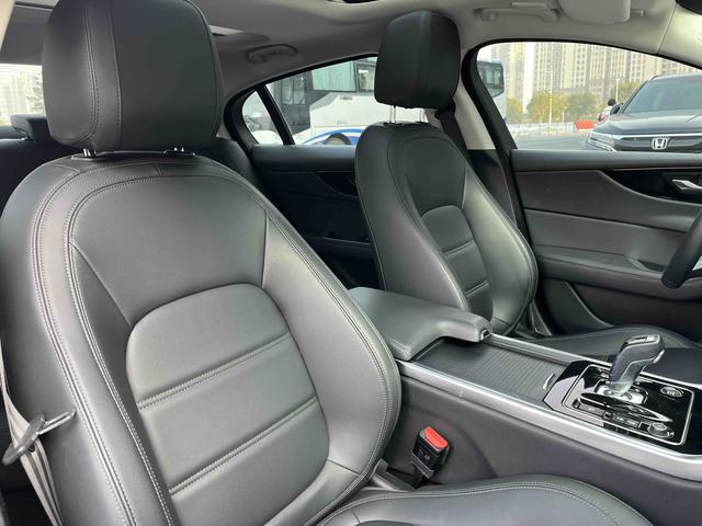 Jaguar XEL 2021 2.0T 200PS R-DYNAMIC Youth Sport – фото 16