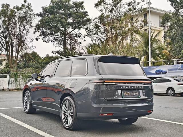 Leapmotor C16 2024 модификация последовательный гибрид EREV 200 Exclusive Edition – фото 9