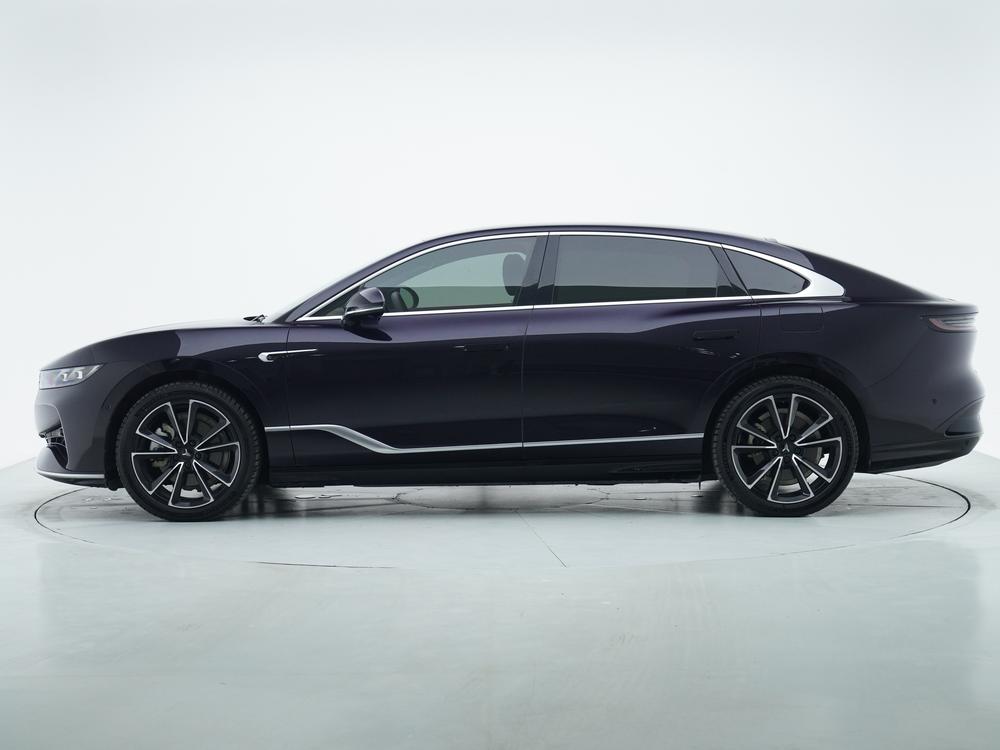 VOYAH Pursuit PHEV 2024 модификация Ultra-long Endurance 4WD Ultimate Edition