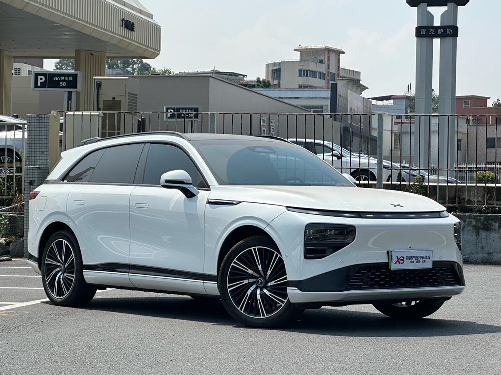 XPeng G9 Модель 2022 года 650 Performance version Max