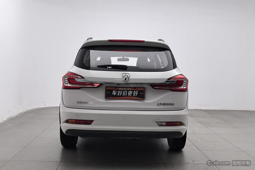 Baojun 310W 2017 1.5L Manual Fashion China V