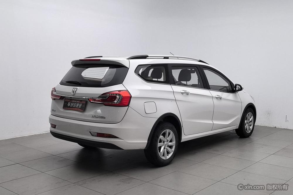 Baojun 310W 2017 1.5L Manual Fashion China V