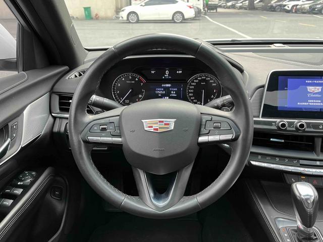 Cadillac CT4 2020 28T Fashion – фото 11