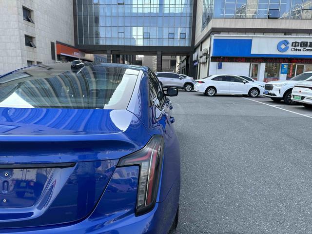 Cadillac C T5 Модель 2020 года комплектация 28T Platinum Sport Sport – фото 6