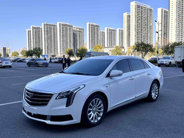 Cadillac XTS 2018 28T Technology – фото 1