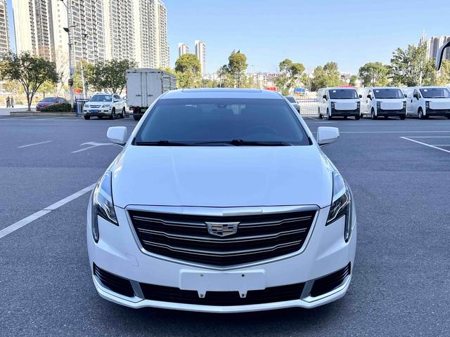 Cadillac XTS 2018 28T Technology – фото 2
