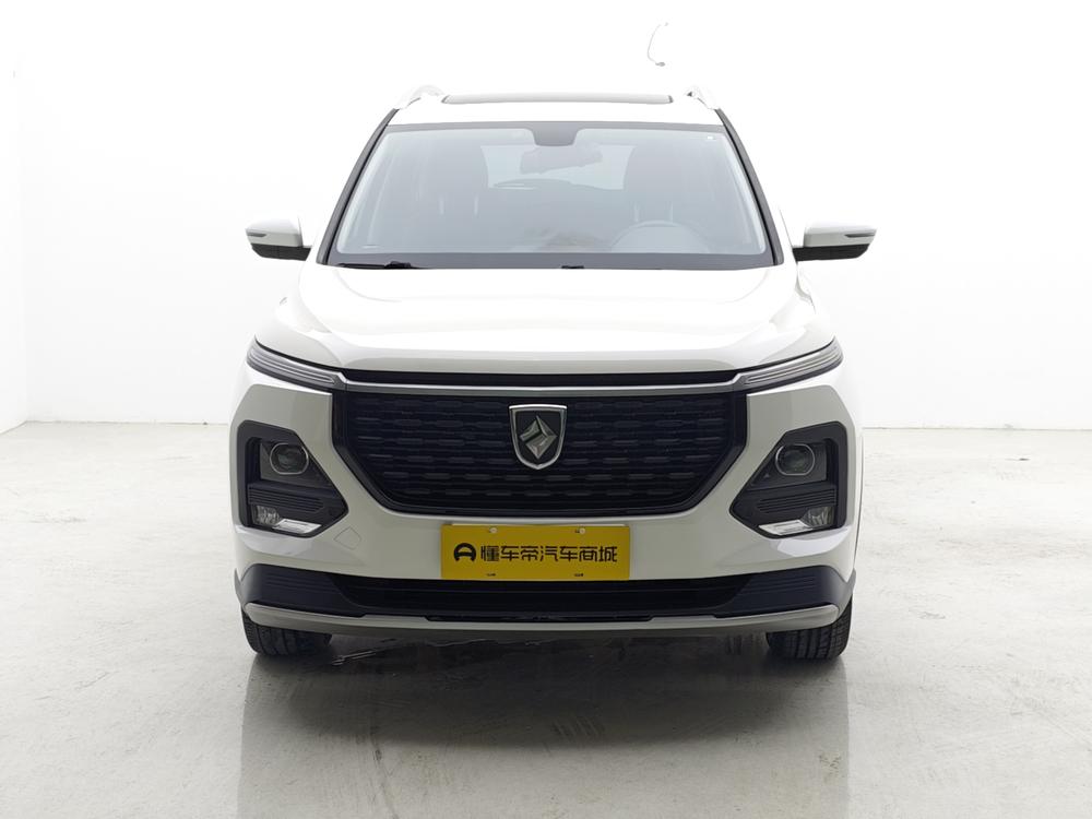 Baojun 530 Модель 2020 года 1.5T CVT Noble Connected тип 5 seat