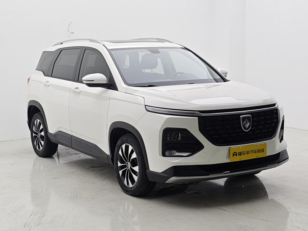 Baojun 530 Модель 2020 года 1.5T CVT Noble Connected тип 5 seat
