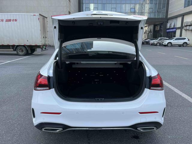 Mercedes-Benz A-class Модель 2022 года комплектация A 200 L Sports sedan Fashion Edition – фото 6