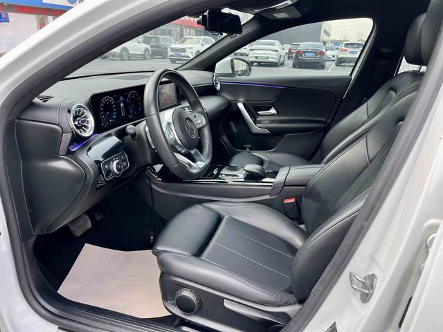 Mercedes-Benz A-class Модель 2022 года комплектация A 200 L Sports sedan Fashion Edition – фото 9