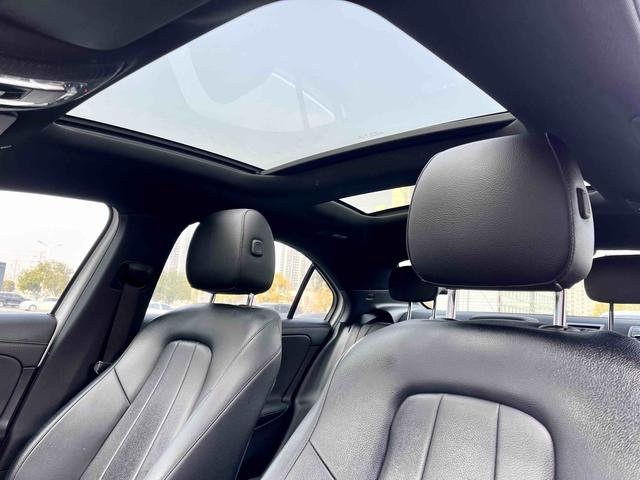 Mercedes-Benz A-class Модель 2022 года комплектация A 200 L Sports sedan Fashion Edition – фото 10
