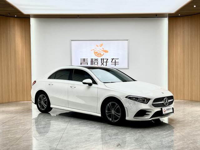 Mercedes-Benz A-class 2022 A 180 L – фото 3