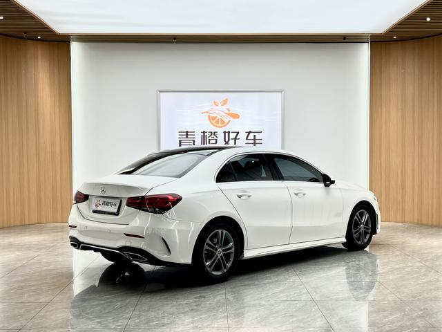 Mercedes-Benz A-class 2022 A 180 L – фото 4