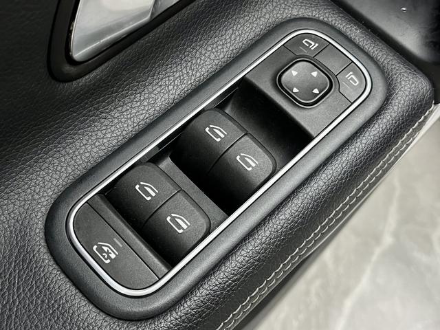 Mercedes-Benz A-class 2022 A 180 L – фото 11