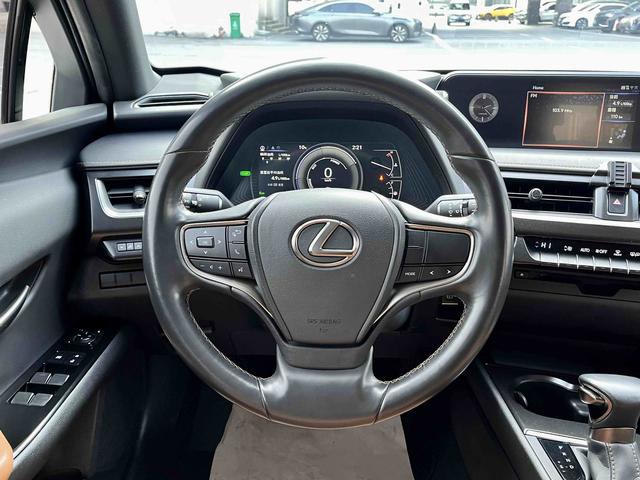 Lexus UX Модель 2020 года 260h Tan · Cool Edition Country VI – фото 7