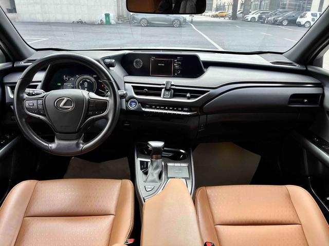 Lexus UX Модель 2020 года 260h Tan · Cool Edition Country VI – фото 10
