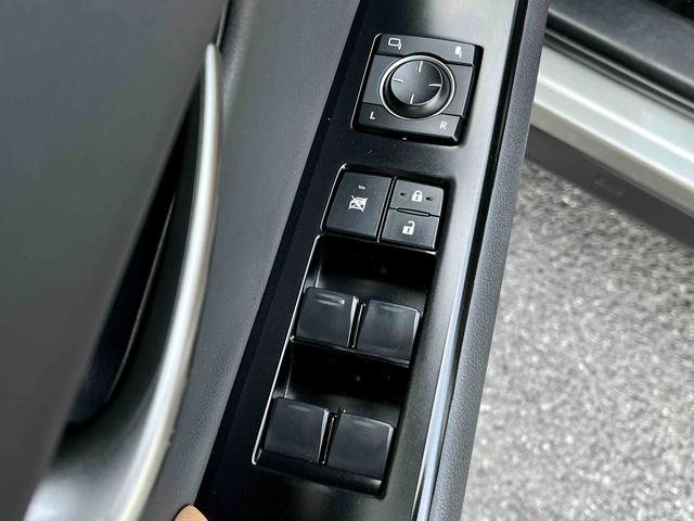 Lexus UX Модель 2020 года 260h Tan · Cool Edition Country VI – фото 11