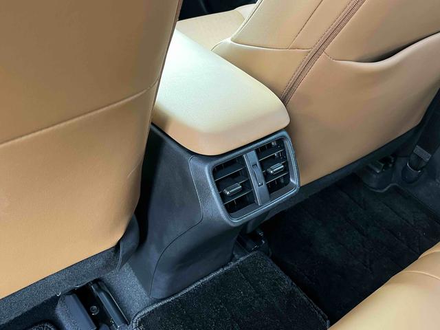 Lexus UX Модель 2020 года 260h Tan · Cool Edition Country VI – фото 13