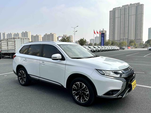 Mitsubishi Outlander 2019 2.0L 2WD Enjoy 5-seat China VI – фото 3