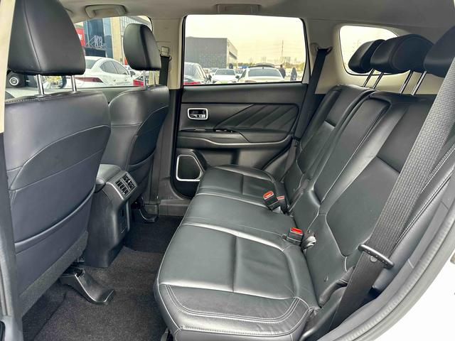 Mitsubishi Outlander 2019 2.0L 2WD Enjoy 5-seat China VI – фото 19