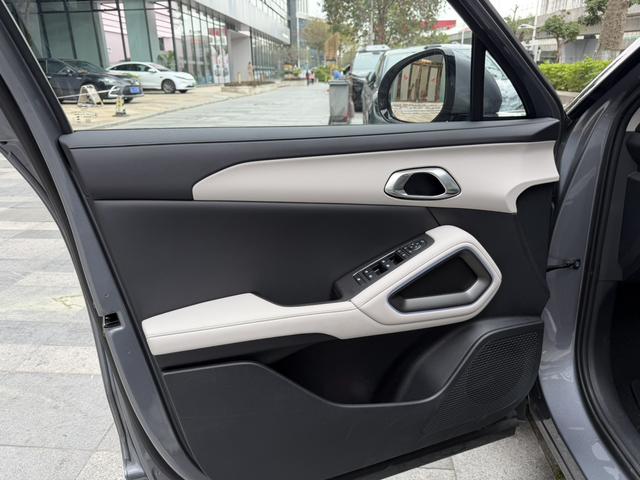 Yuan UP 2025 Model S mart Driving Edition 401KM Transcendent – фото 6