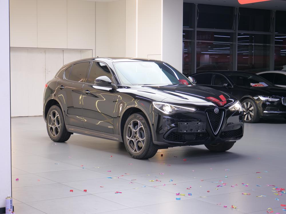 Alfa Romeo Stelvio 2021 2.0T 280HP Luxury Edition