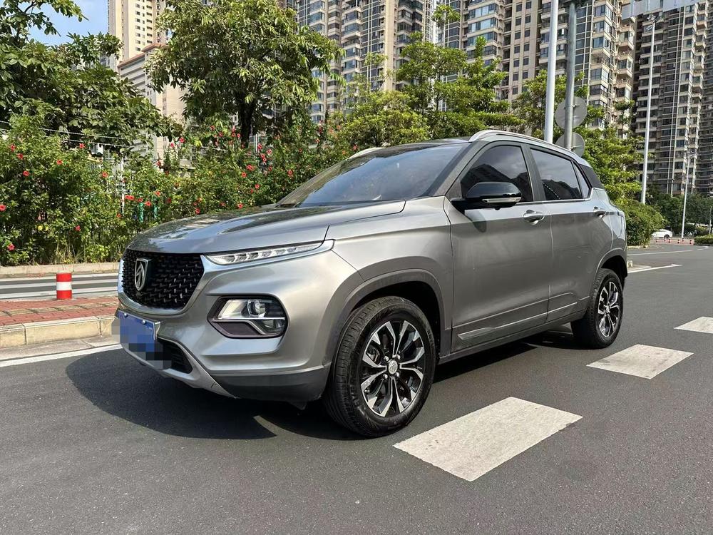 Baojun 510 Модель 2019 года 1.5L автоматическое Exclusive National V
