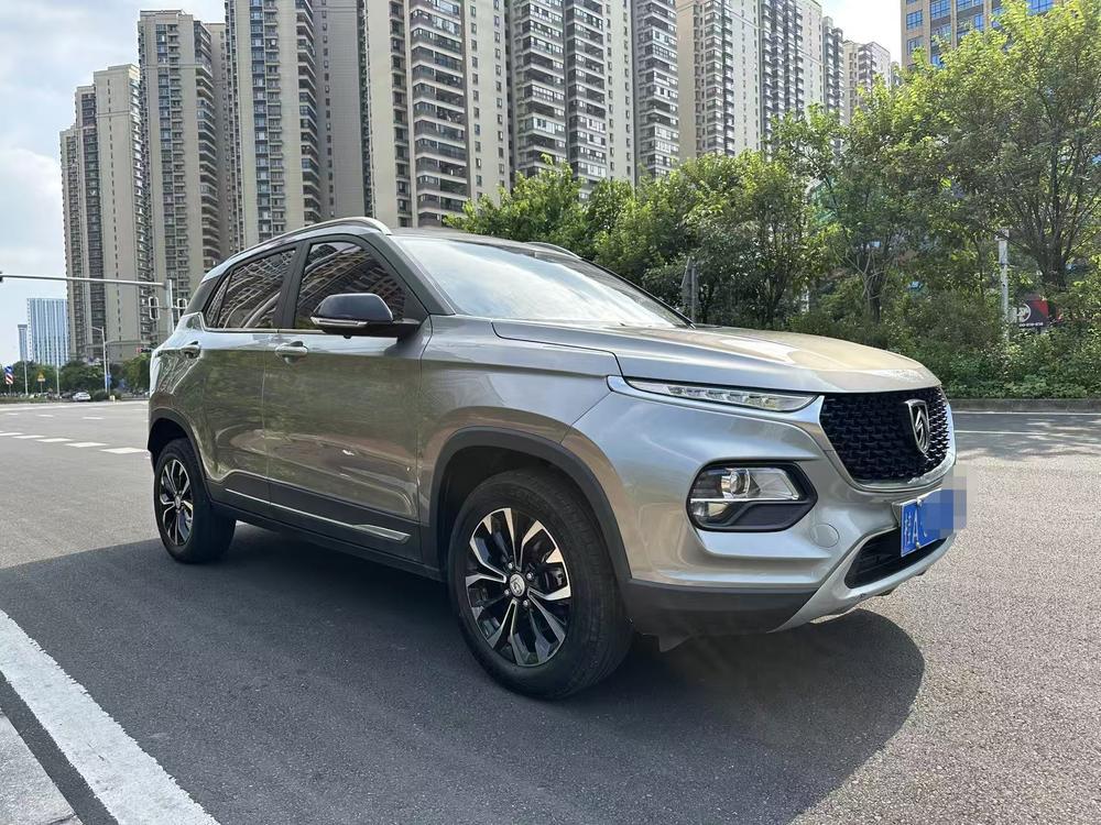 Baojun 510 Модель 2019 года 1.5L автоматическое Exclusive National V