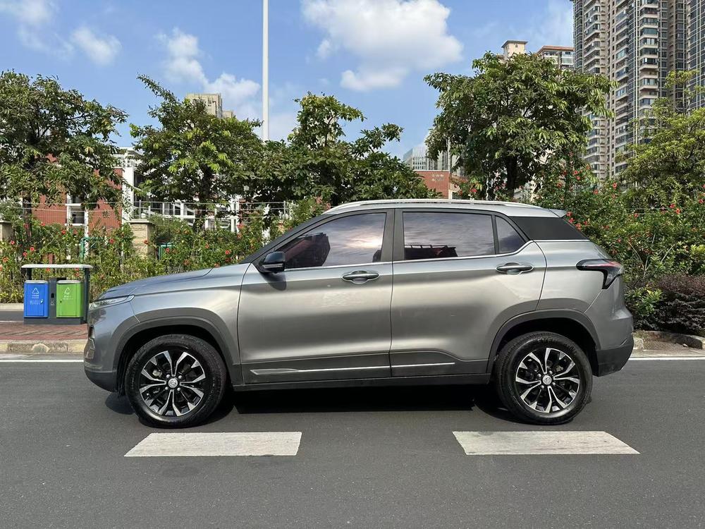 Baojun 510 Модель 2019 года 1.5L автоматическое Exclusive National V