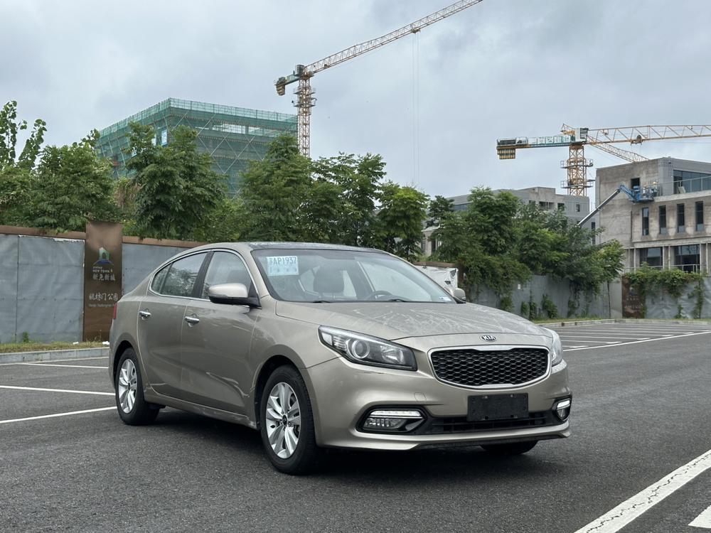 Kia K4 2014 модификация 1.8L автоматическое GLS