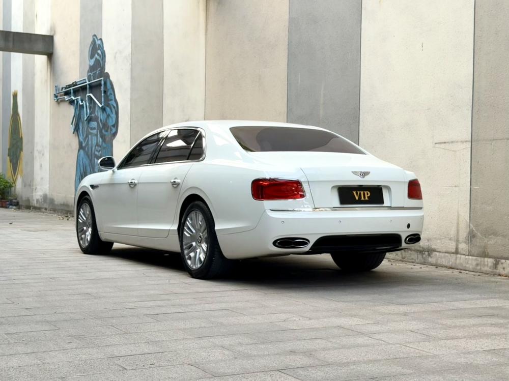 Continental Flying Spur 2017 модификация 4.0T V8 Standard Edition