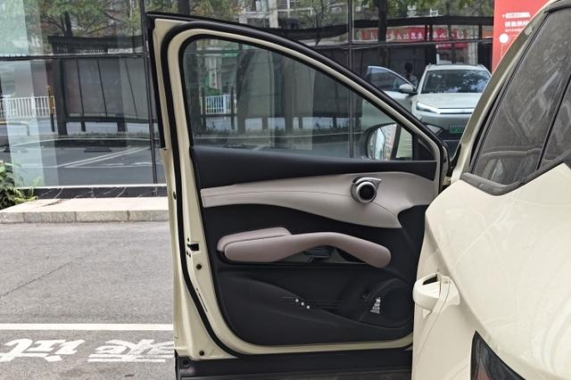 BYD Yuan PLUS 2025 Intelligent Driving 510km Beyond – фото 8