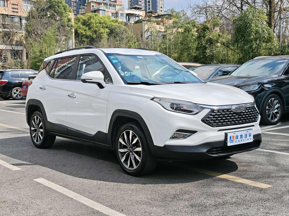 Ruifeng S4 Модель 2020 года 1.5T CVT Transcendent