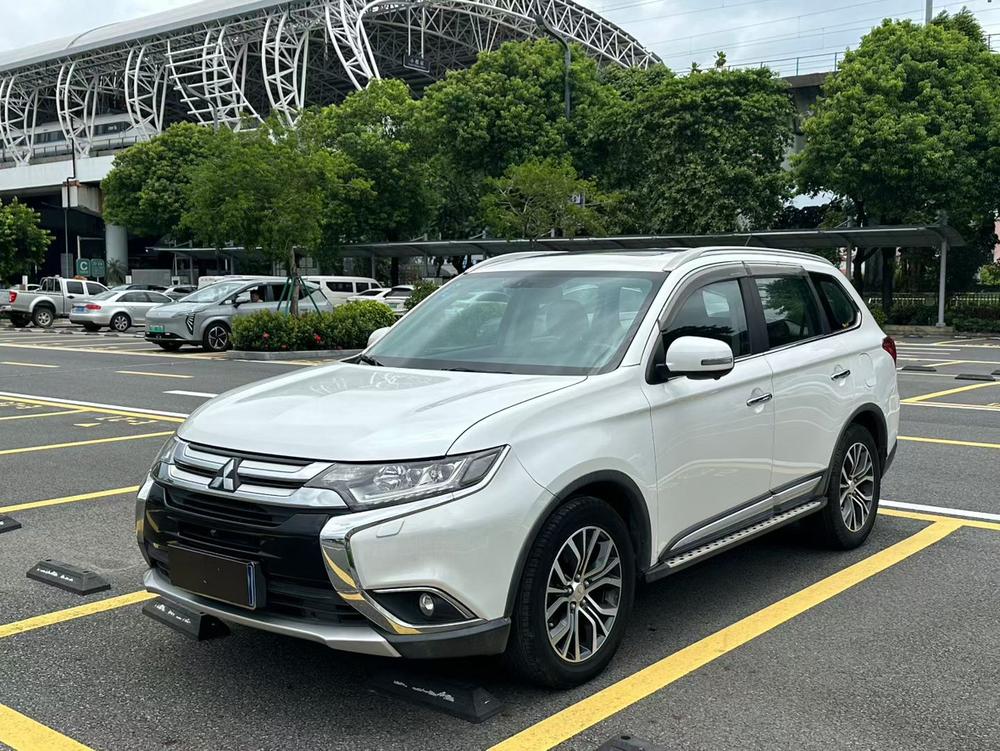 Mitsubishi Outlander 2016 2.4L 4WD Elite 5-Seat