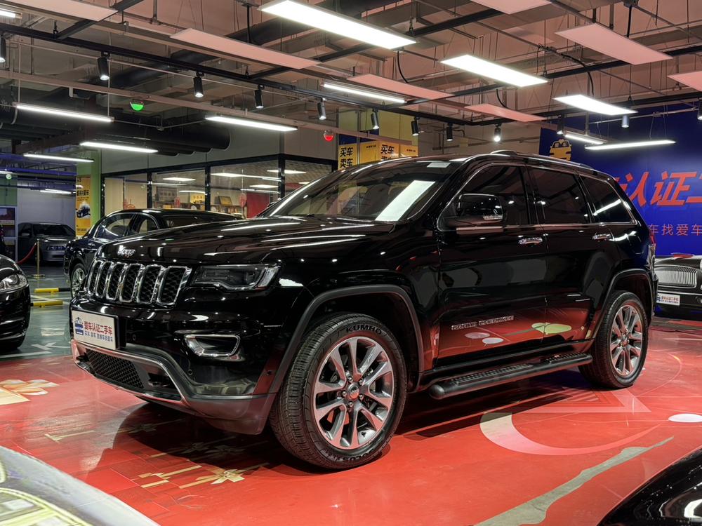 JEEP Grand Cherokee Imported Модель 2019 года 3.6L Elite Навигация Edition