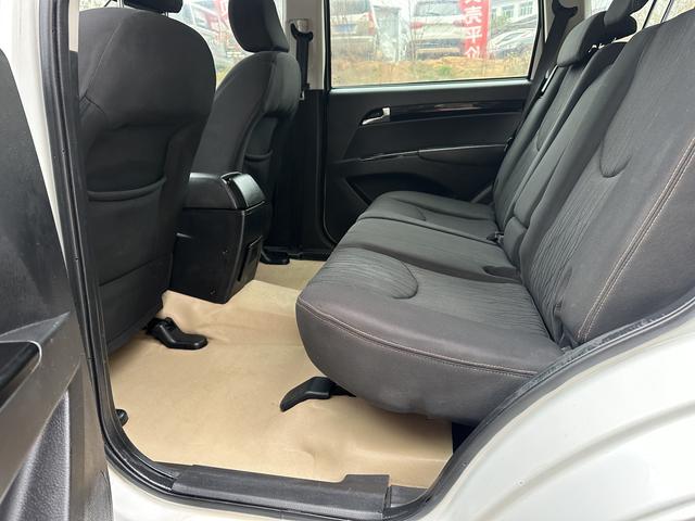 Landwind X8 2014 модификация Tiggo Edition 2.0T бензин 4x4 Luxury