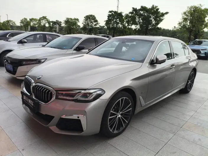 BMW 5 Series 2022 Model Facelift 530Li Leading Model M Sports Set