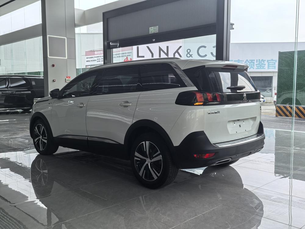 Peugeot 5008 2017 380THP 7-seater Elite