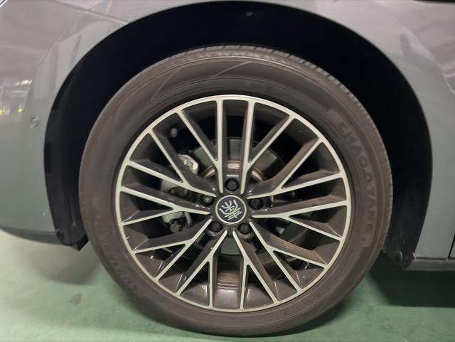 BYD Qin L DM 2025 Intelligent Driving DM-i 120km Beyond – фото 10