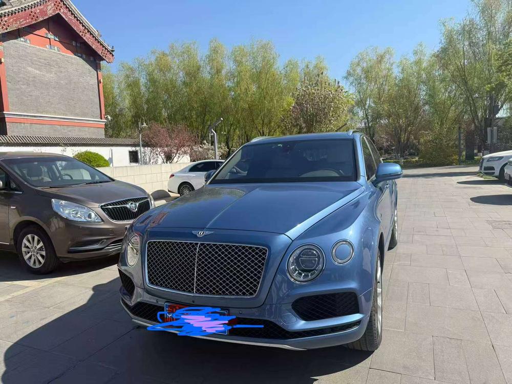 Bentayga 2017 модификация 6.0T Standard Edition